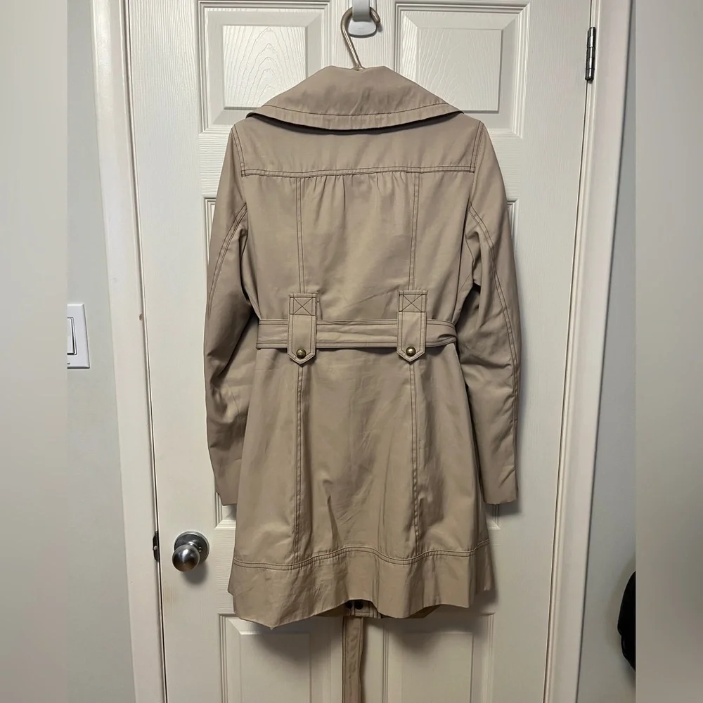 That Trench! - Picture 2 of 8